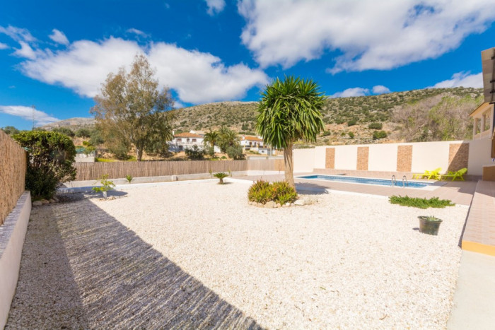 Qlistings House - Finca in Teba, Costa del Sol image 3